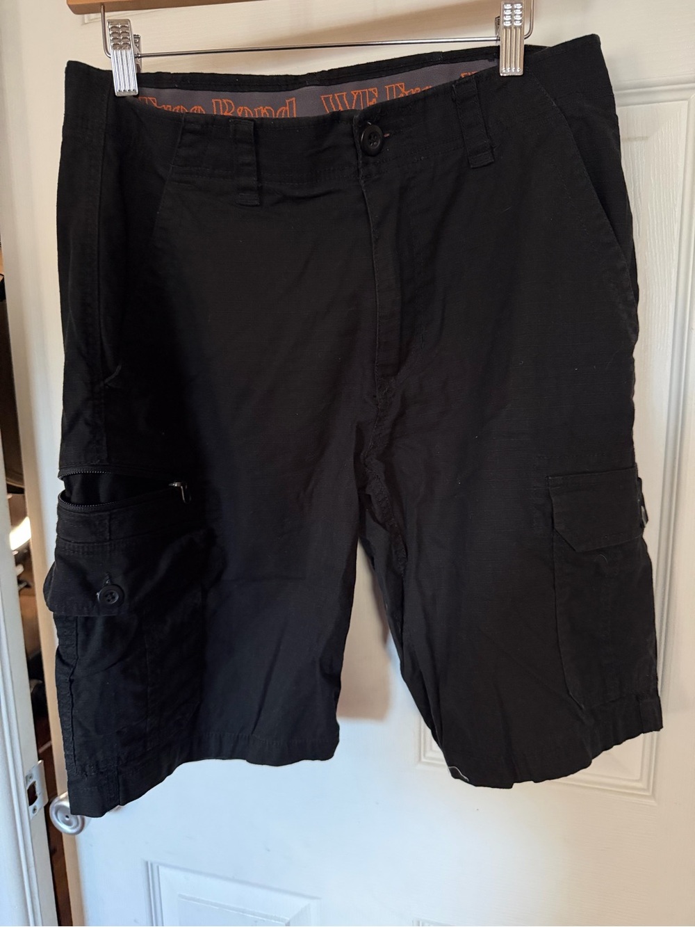 Wearfirst FreeBand Black Men's Cargo Shorts - Button Flap Pockets